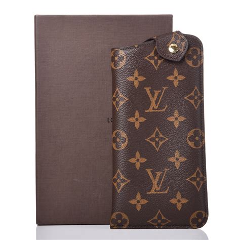 louis vuitton sunglasses case|louis vuitton sunglasses pouch.